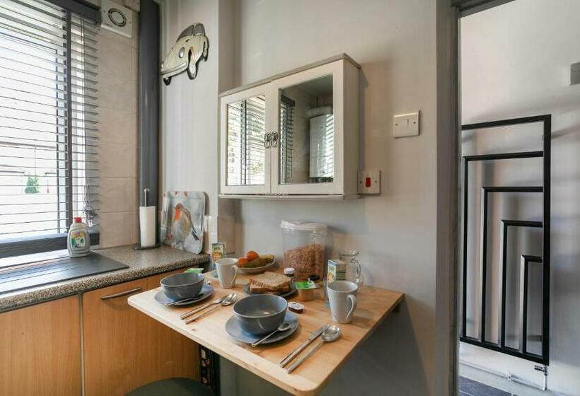 צימר Bed At Bowbridge, Centre Town