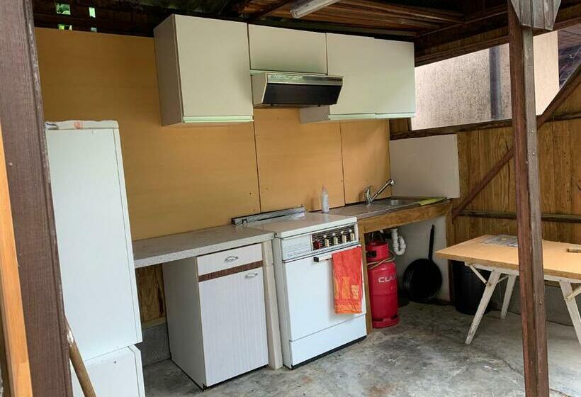 住宿加早餐  Chambre Arnica Lit 140 Wifi Sdb Partagée