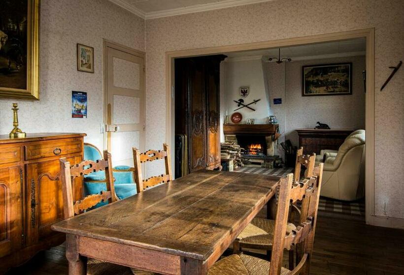 مبيت وإفطار Chambres D Hôtes Gobillon