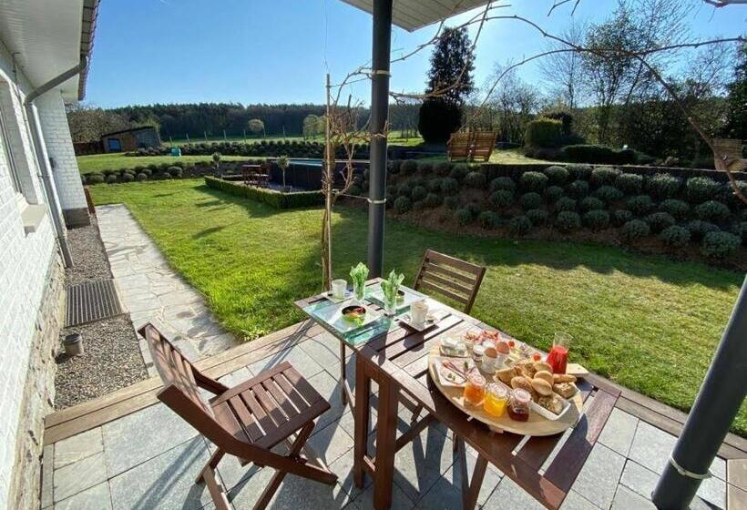 تختخواب و صبحانه La Milardière Chambres D Hôtes