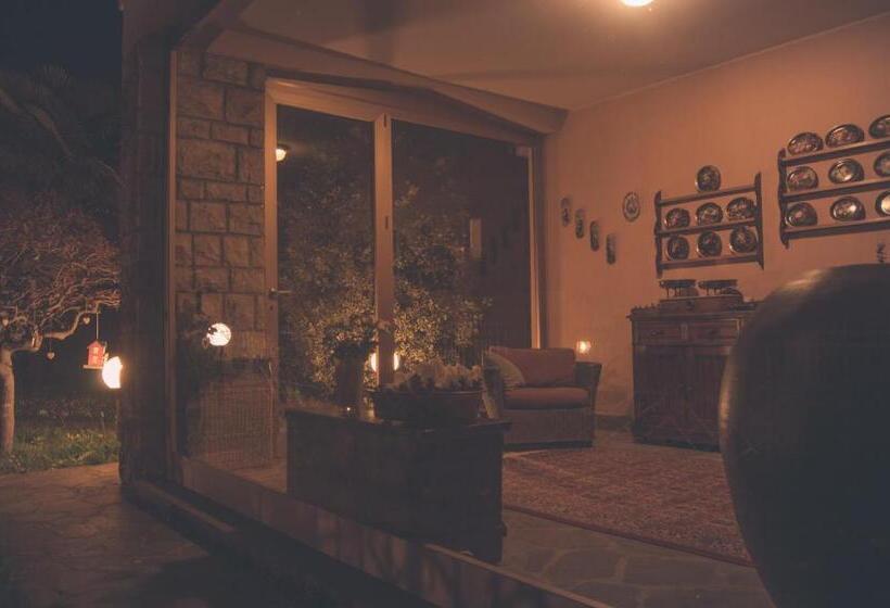 مبيت وإفطار La Moia