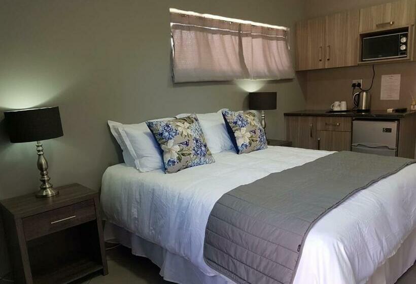 پانسیون A’ La Maison Guesthouse