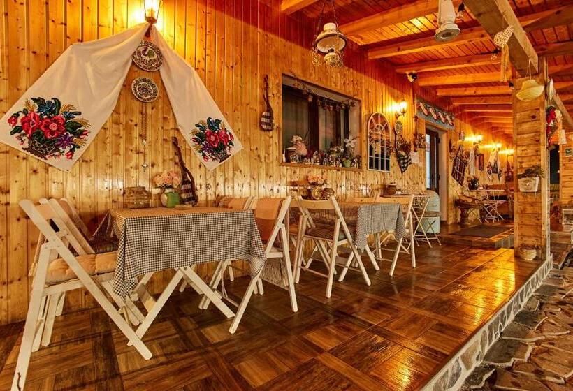 پانسیون Gradina Lu  Ion A Home Away From Home