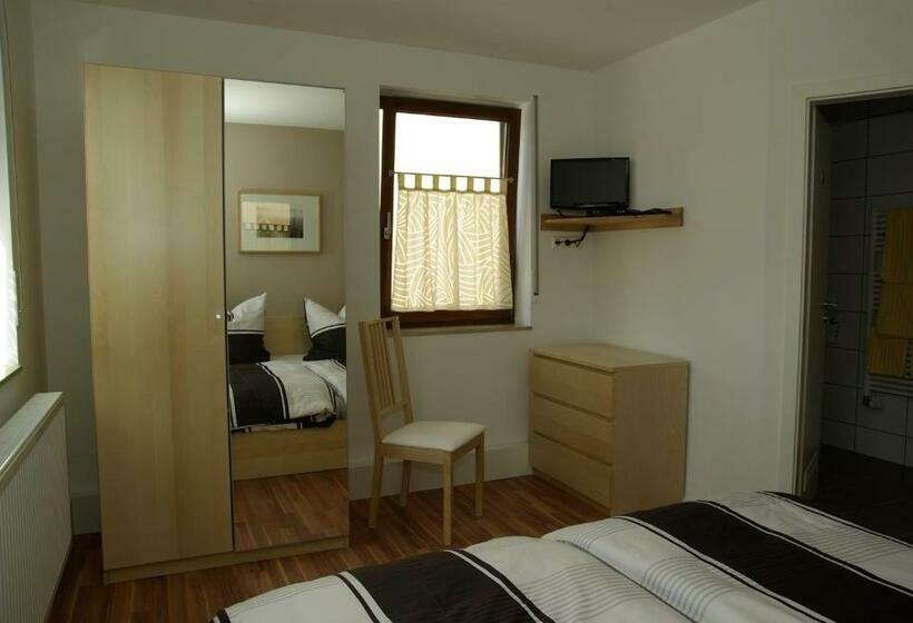 Пансион Gästezimmer Zwischen Neckar Und Enz