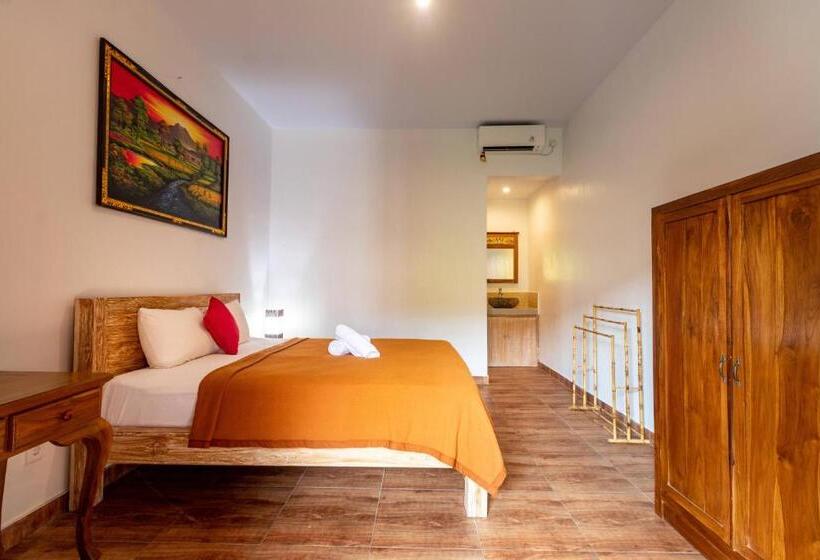 پانسیون Pondok Juli Canggu