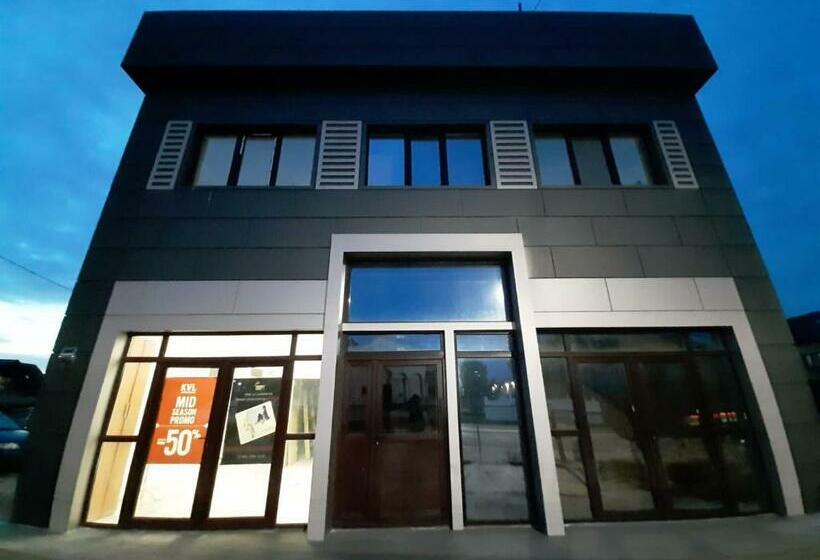 بنسيون Road Rooms