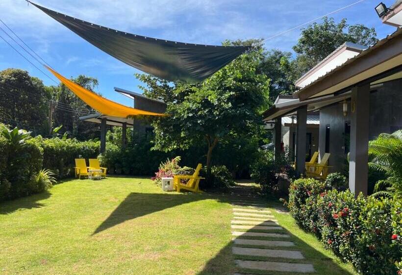 استراحتگاه Hanoii House