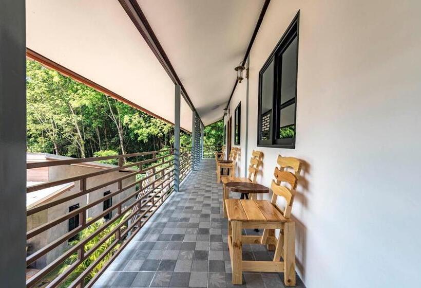 استراحتگاه Hanoii House