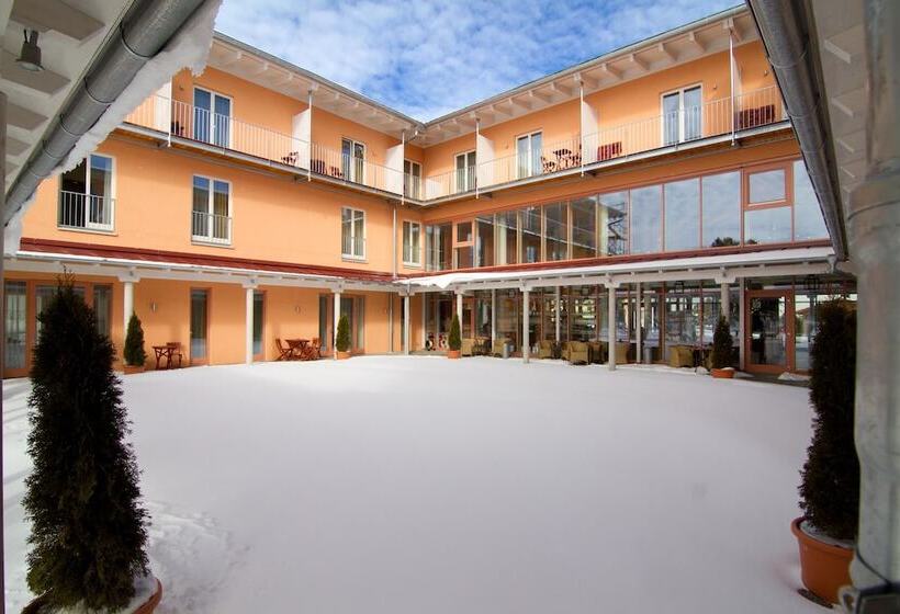 مسافرخانه Jufa Familienresort Kempten Im Allgäu
