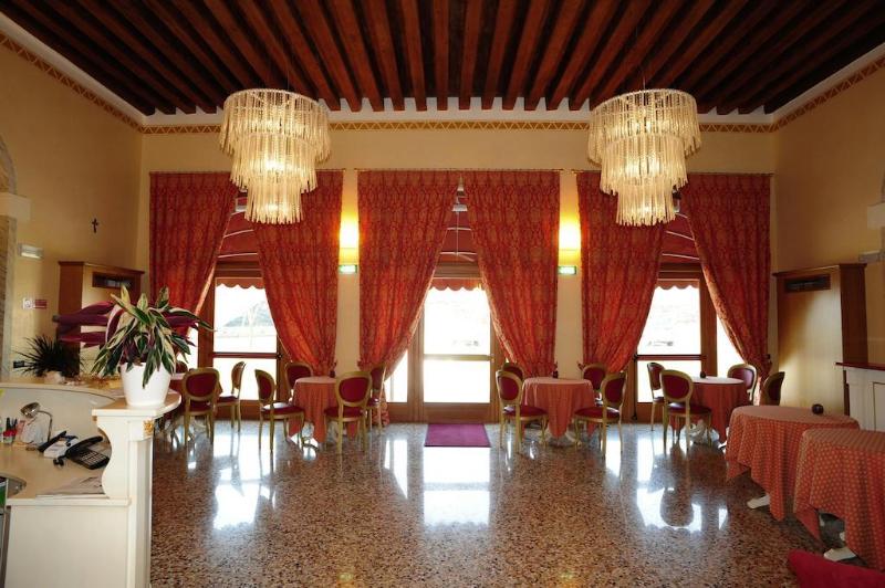 فندق Albergo Antica Corte Marchesini