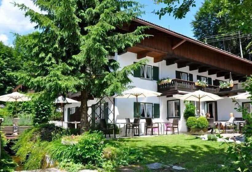 هتل Bio Design Boutique Landhaus St Georg