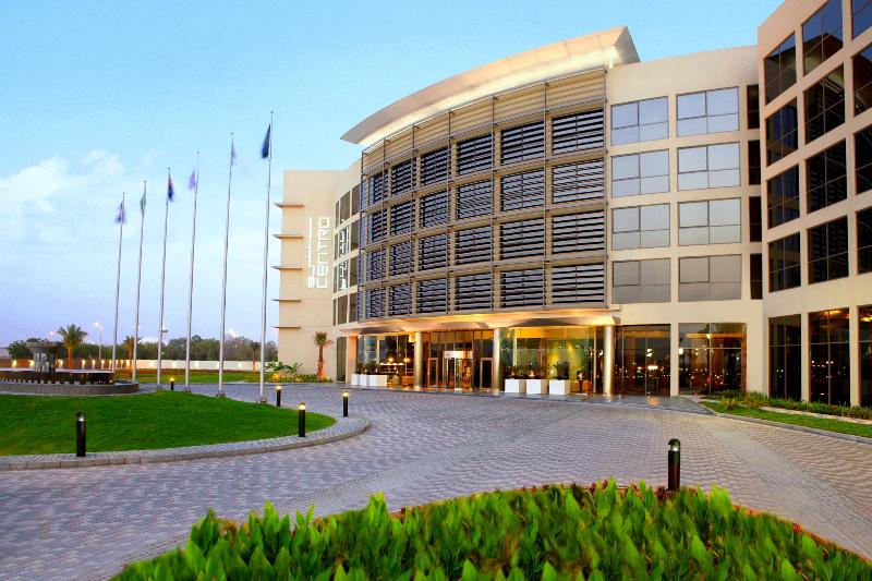 هتل Centro Sharjah