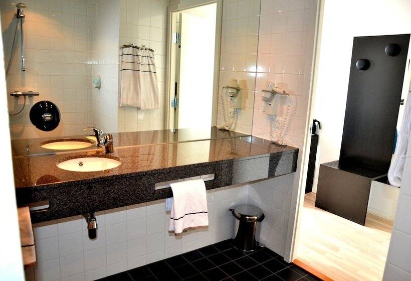 هتل Dgi Huset Herning