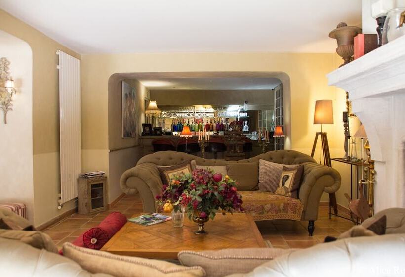 فندق Domaine De Mejeans   Teritoria