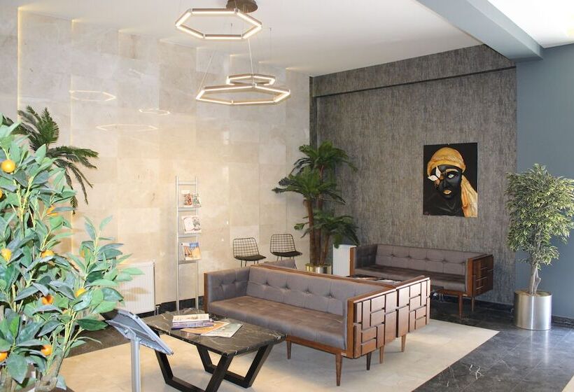 בית מלון כפרי Hangover Central