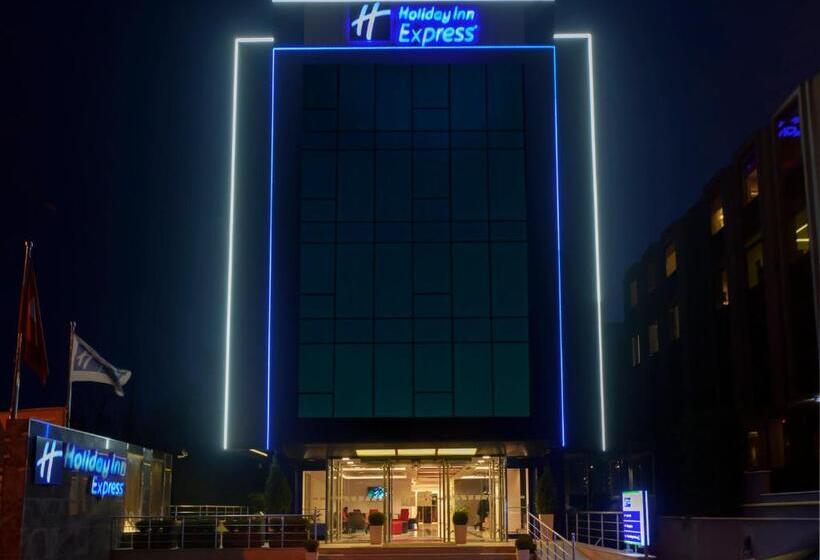 Fotos del hotel Holiday Inn Express Istanbulaltunizade, An Ihg:  24