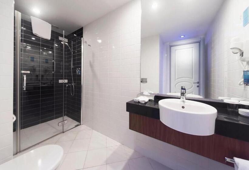 Fotos del hotel Holiday Inn Express Istanbulaltunizade, An Ihg:  9