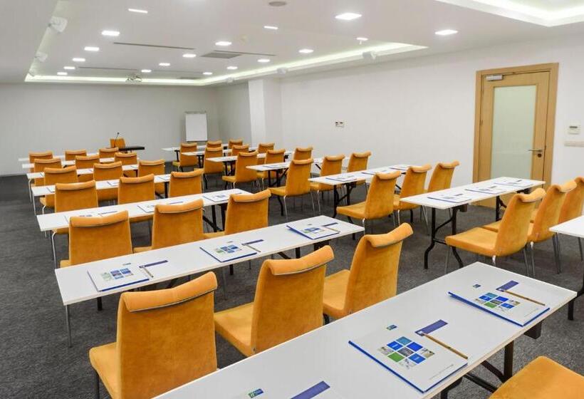 Fotos del hotel Holiday Inn Express Istanbulaltunizade, An Ihg:  10