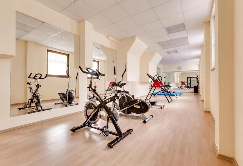 هتل Konradówka Wellness & Spa   300 Metrów Do Centrum