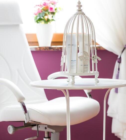 هتل Konradówka Wellness & Spa   300 Metrów Do Centrum