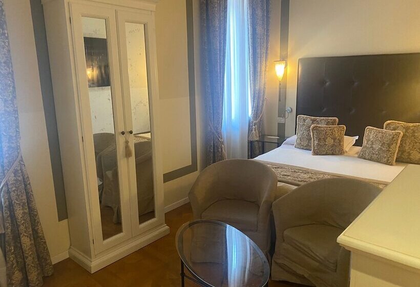 Fotos del hotel Le Isole:  11