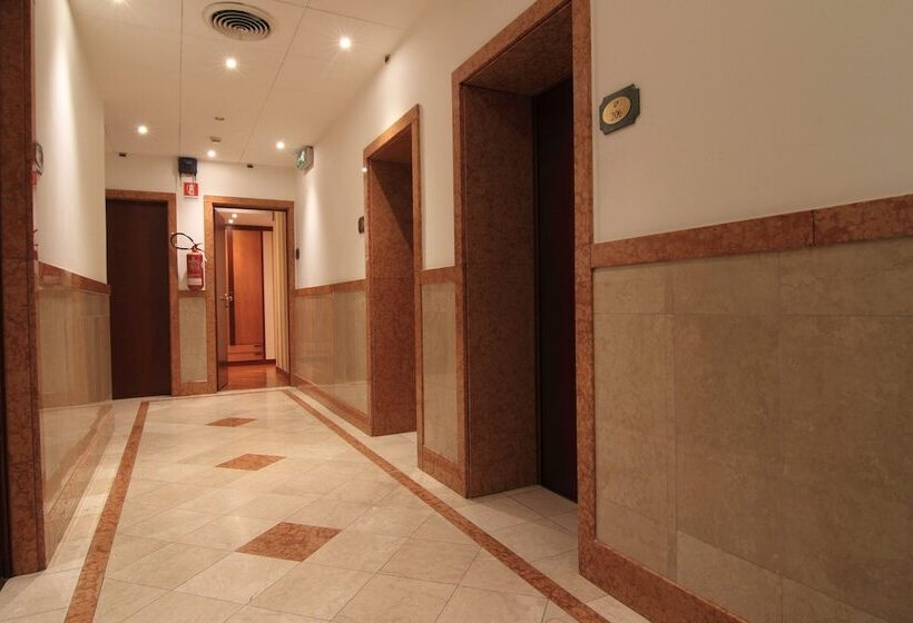 Fotos del hotel Metrò:  6