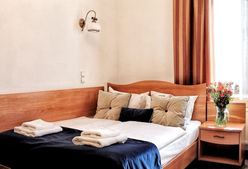 Fotos del hotel Nobilton:  12