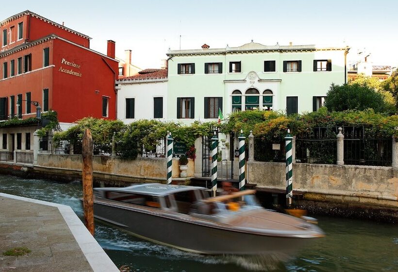 Fotos del hotel Pensione Accademia - Villa Maravege:  6