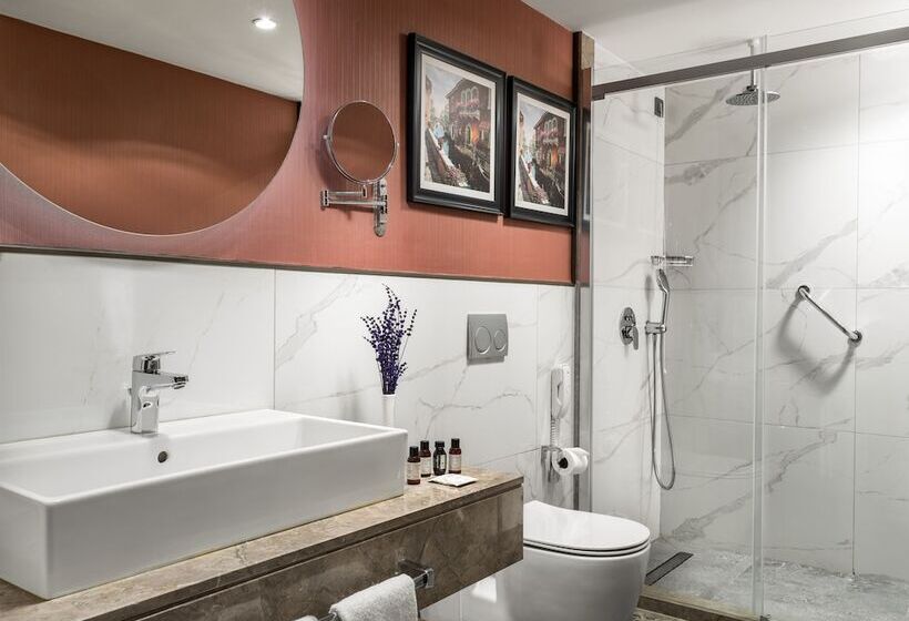 Aspera Hotel Altunizade