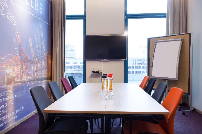 هتل Scandic Hamburg Emporio