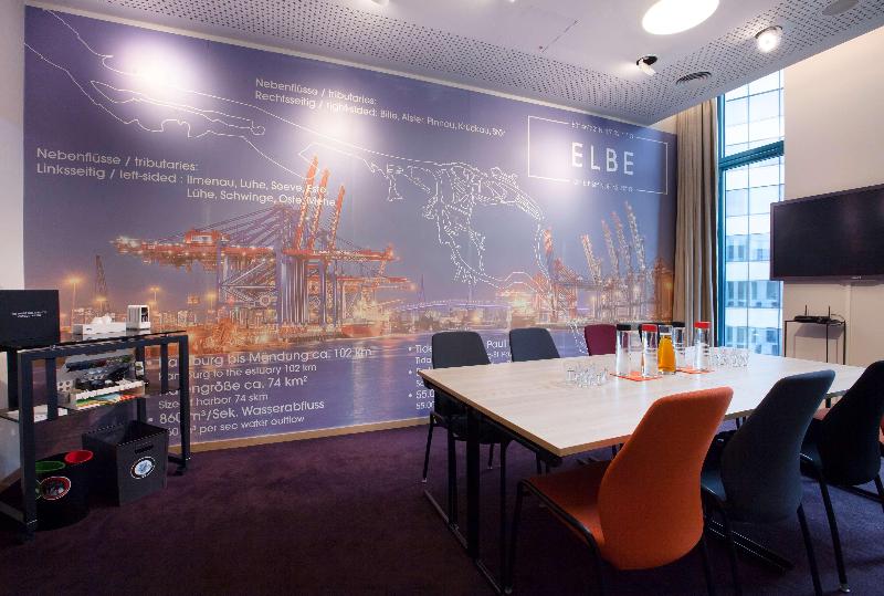هتل Scandic Hamburg Emporio