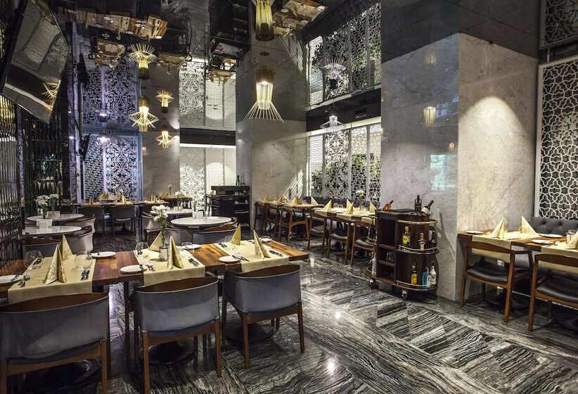 ホテル The Elysium Taksim