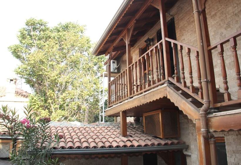 هتل Zeynep Hanim Konagi