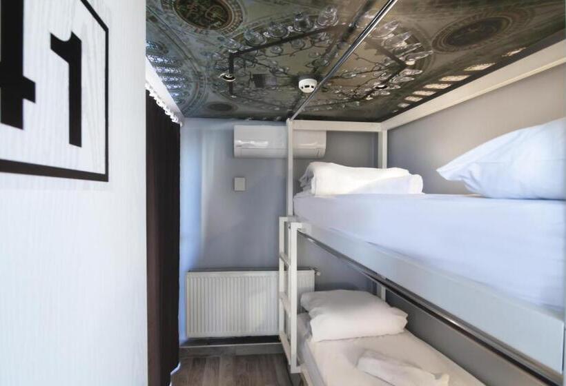 Stay Inn Taksim Hostel