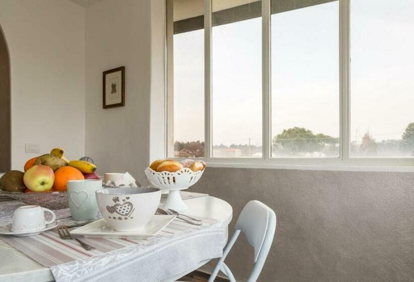 تختخواب و صبحانه C Era Una Volta Room