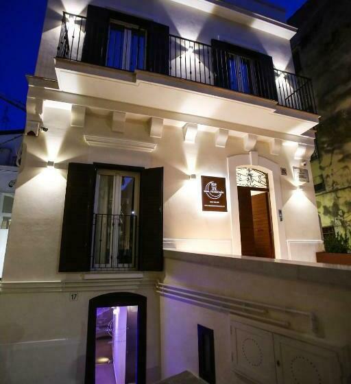 تختخواب و صبحانه Luna Federiciana Luxury Room & Spa