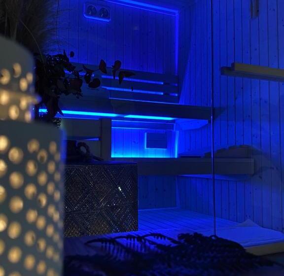تختخواب و صبحانه Luna Federiciana Luxury Room & Spa