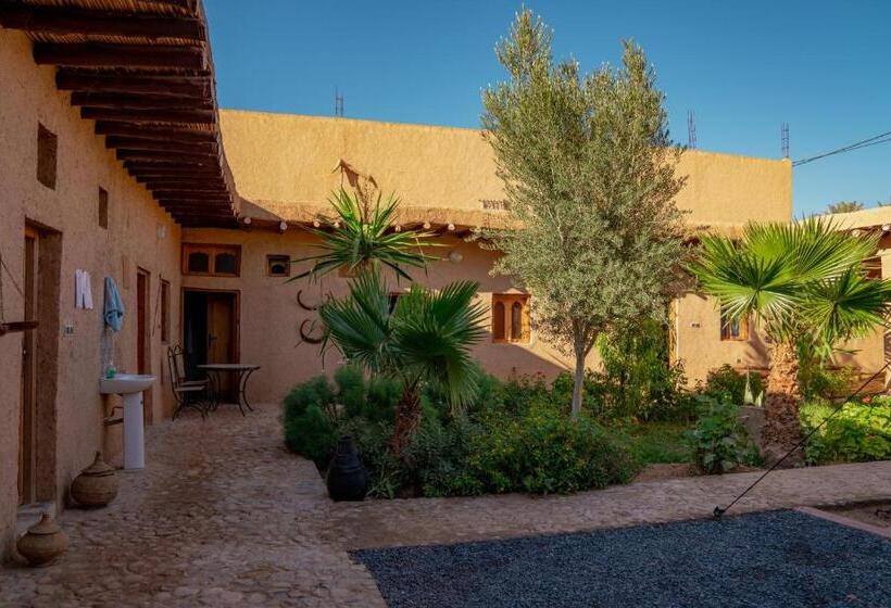 تختخواب و صبحانه Maison Etoile Du Desert