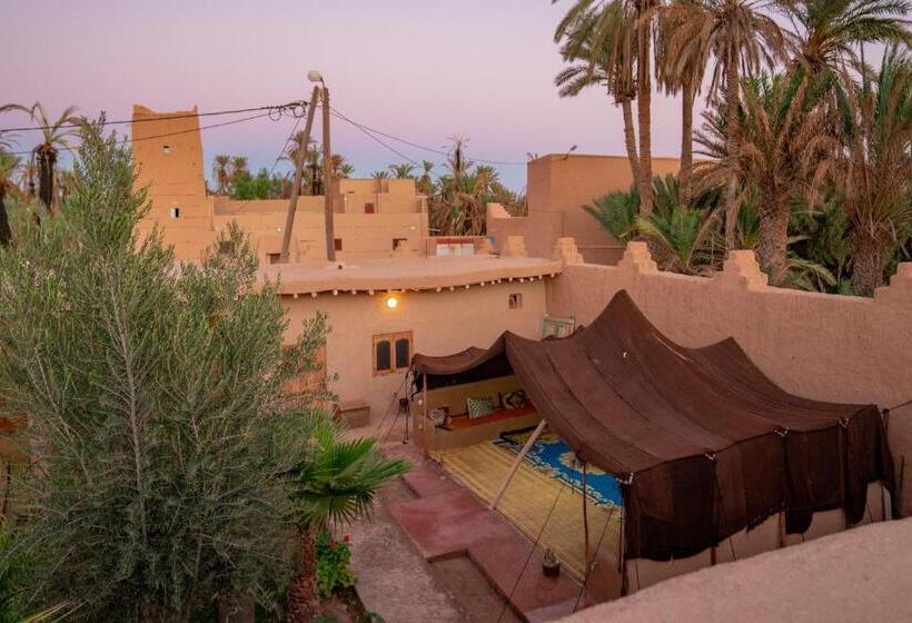 تختخواب و صبحانه Maison Etoile Du Desert