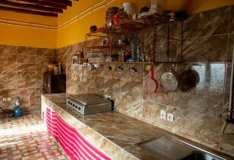 تختخواب و صبحانه Maison Etoile Du Desert