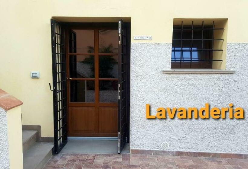 هتل Punta Dei Lecci
