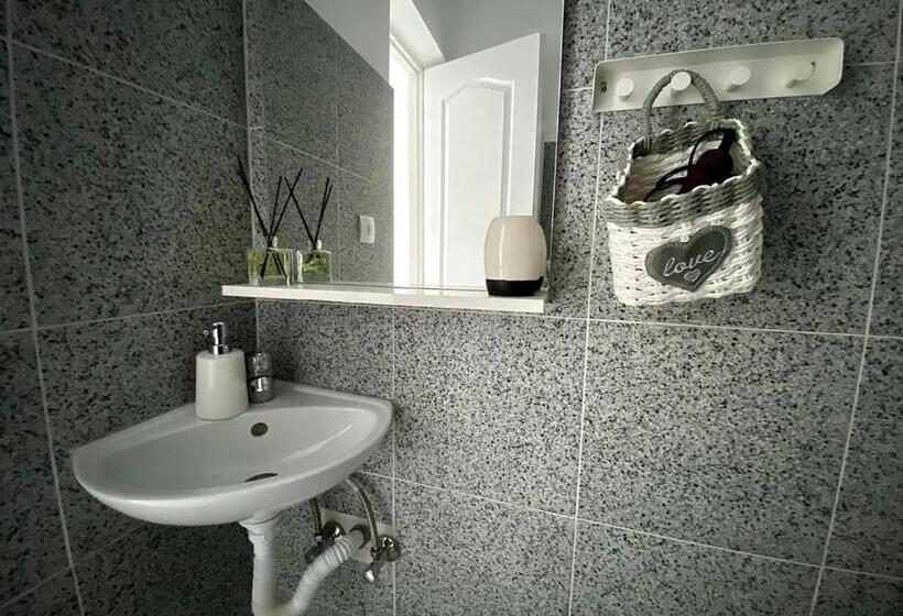 پانسیون Casa Ghioceilor