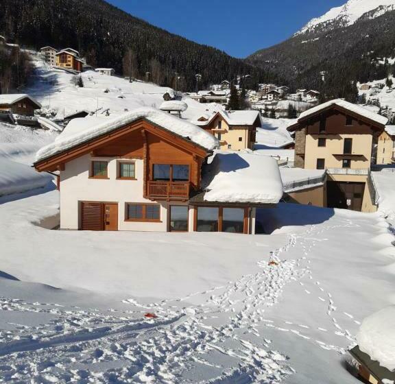 بنسيون Chalet Taulei