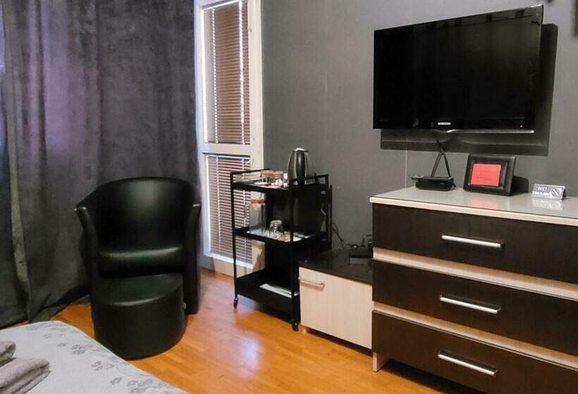 פנסיון New York  Guest Room Near The Airport, Transport Possibility