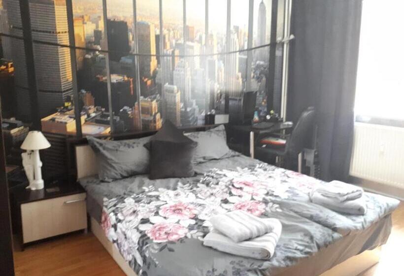 פנסיון New York  Guest Room Near The Airport, Transport Possibility