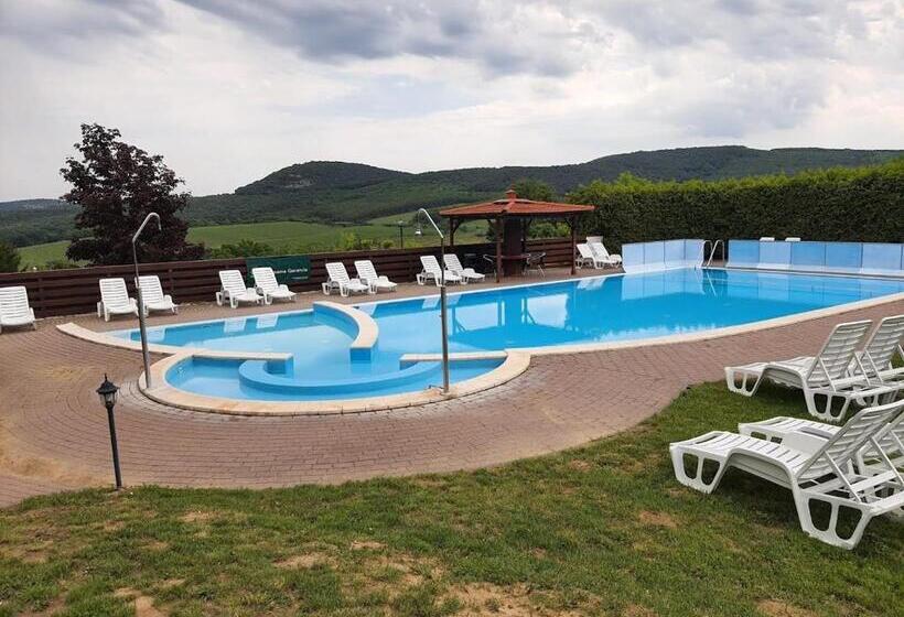 River Lux Apartman Dunaszentmiklós