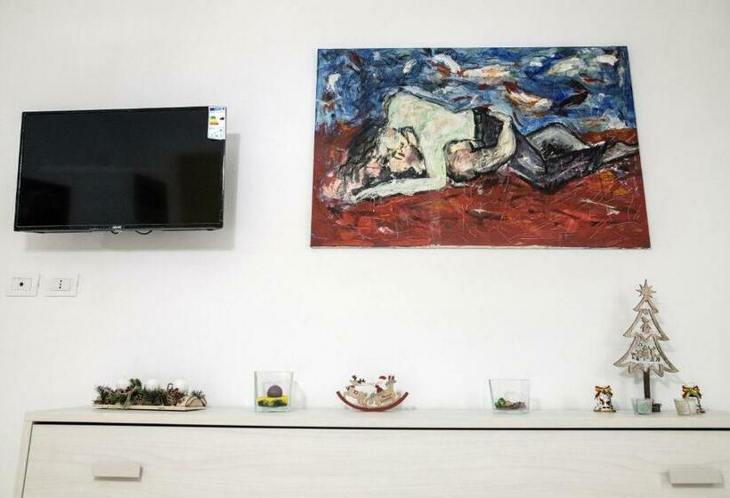 تختخواب و صبحانه A Room De  Scugnizzi