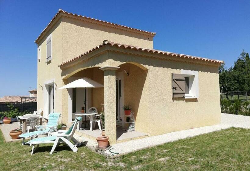 住宿加早餐  Chambre Hôtes Jacuzzi Climatiseur Provence