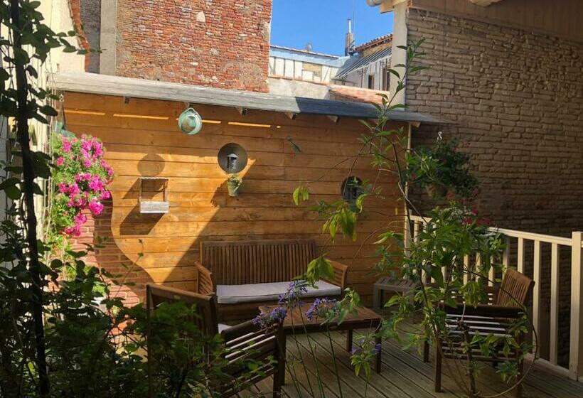 住宿加早餐  Le Patio De L Oustal