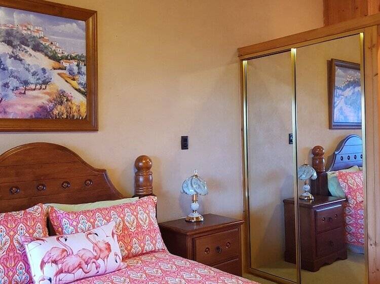 민박 Mapleton Peaceful Provence Bnb